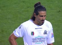 Κράξιμο για το νέο σήμα της Σπέτσια: «Αφιερωμένο στον Χίτλερ;»