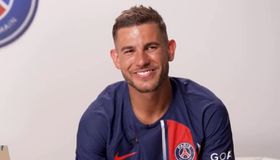 Κι επίσημα από την Μπάγερν στην Παρί ο Λούκας Ερναντές έναντι 47 εκατ. ευρώ