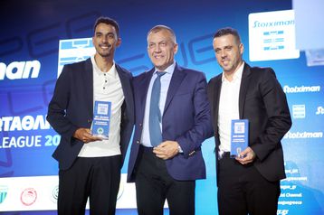 Η Stoiximan Super League βράβευσε τους Βιεϊρίνια και Ζέκα