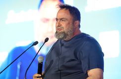 Μαρινάκης: «Να μειωθούν οι ομάδες στη Super League 2»