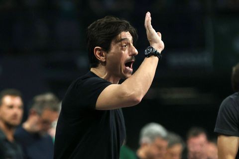 Γιαννακόπουλος: «Δεν ευθύνεται η κυβέρνηση για το ΣΕΦ - Ο Ολυμπιακός δεν μπορεί να βάλει λεφτά για το γήπεδό του;»