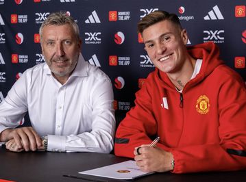 Επίσημα στη Μάντσεστερ Γιουνάιτεντ ο Σέσκο – Αστρονομικό ποσό στη Λειψία!