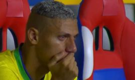 Ριτσάρλισον: «Έβλεπα ανθρώπους να με παρατούν γιατί έβλεπαν μόνο τα λεφτά μου»