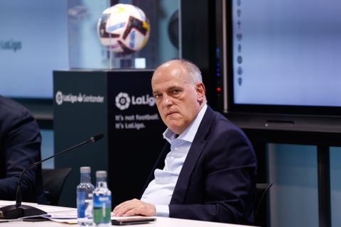 H La Liga θα μηνύσει τη Ρεάλ για την πίεση που ασκεί στη διαιτησία (vid)