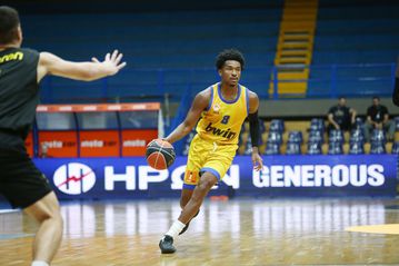 Με επιθετικό πλουραλισμό το Περιστέρι επιβλήθηκε της ΑΕΚ