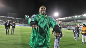 Ο Τζιμπρίλ Σισέ δεν ξεχνάει τον αγαπημένο του Παναθηναϊκό και λάνσαρε ένα καταπληκτικό πράσινο μπουφάν (pics)