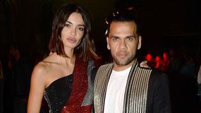 Σκάνδαλο μεταξύ των συζύγων του Ντάνι Άλβες! Η πρώην κατηγορεί τη νυν και τον πρώην αμυντικό της Μπαρτσελόνα: «Ανάλγητος και σκληρός πατέρας! Πώς μπορείτε να εκθέτετε τα παιδιά στο διαδίκτυο;»