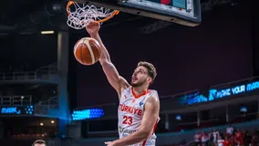 «Ασταμάτητος» Σενγκούν - Το ιστορικό τριπλ νταμπλ κόντρα στην Πολωνία (vid)