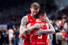 Πονίτκα: «Πετύχαμε κάτι εκπληκτικό, είμαι συναισθηματικά φορτισμένος»