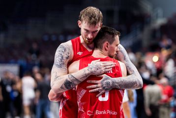 Πονίτκα: «Πετύχαμε κάτι εκπληκτικό, είμαι συναισθηματικά φορτισμένος»