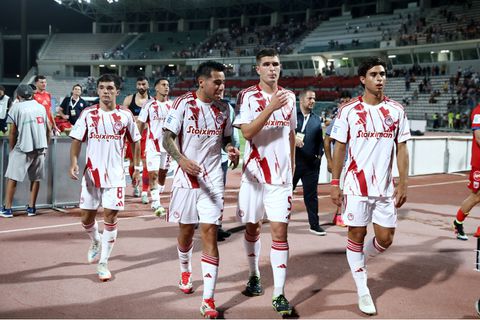 Οι αριθμοί των παικτών του Ολυμπιακού για τη νέα σεζόν και οι επιλογές των μεταγραφών