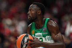 Γκραντ: «Ελπίζω φέτος να πάρω επιτέλους το βραβείο του καλύτερου αμυντικού» (vid)