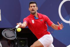 Ο Νόβακ Τζόκοβιτς στο Kavouri Tennis Club: Προπόνηση με τον γιο του (vid)