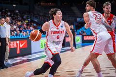 Ανακούφιση για Όσμαν την Τουρκία - Επέστρεψε και παίζει