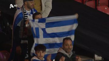 Βροντερό «παρών» από τους φίλους της Εθνικής στο Χάμπντεν Παρκ