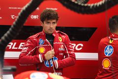 Διαμάχες στη Ferrari, οι μηχανικοί δυσαρεστημένοι με τον Λεκλέρ