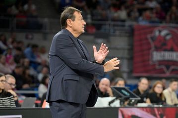 Αταμάν: «Απαίσια η εμφάνισή μας - Όλοι ήθελαν να αποφύγουν την ευθύνη κι έβλεπαν τον Ναν να σκοράρει»