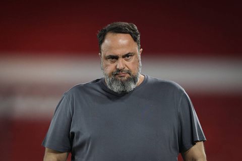 Στο ίδιο τραπέζι με Λαπόρτα και Αλ Κελαΐφι: Ο Βαγγέλης Μαρινάκης στη Γ.Σ. της ECA
