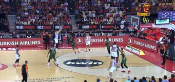 Το τρίποντο του Πίτερς που έδωσε προβάδισμα στον Ολυμπιακό (vid)