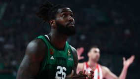 Αυτοί σφυρίζουν την αναμέτρηση του Παναθηναϊκού κόντρα στην Μπαρτσελόνα