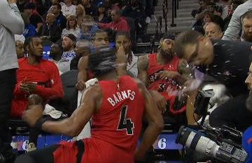 Απίστευτο περιστατικό με πρωταγωνιστή τον Ίνγκραμ: Πέταξε μπουκάλι στο παρκέ και χτύπησε υπάλληλο (vid)