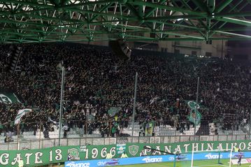 Πανό κατά της διοίκησης του Παναθηναϊκού από τους φίλους της ομάδας