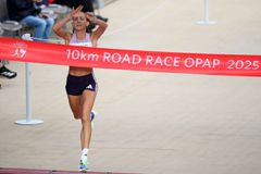 Ιστορικά ρεκόρ από Μαρινάκου και Πετρουλάκη στα 10 χλμ. του Αυθεντικού Μαραθωνίου της Αθήνας