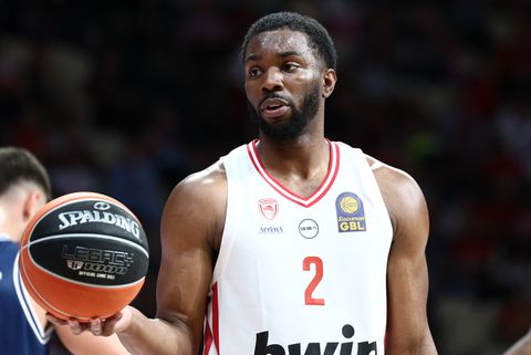 Τι έκανε ο Κίναν Έβανς στο ντεμπούτο του με τον Ολυμπιακό