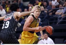 Πού θα δείτε το ντέρμπι «Δικεφάλων» στη SUNEL Arena και το Ολυμπιακός - Καρδίτσα