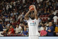 Στην Αθήνα για τον Παναθηναϊκό ο Κένεθ Φαρίντ