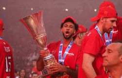 «Βόμβα» Ντόρσεϊ θέλει να ρίξει η Παρτίζαν