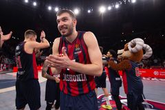 Η «καυτή» βραδιά του Ρογκαβόπουλου στη Βιτόρια και το ρεκόρ καριέρας κόντρα στον Ερυθρό Αστέρα (vids)