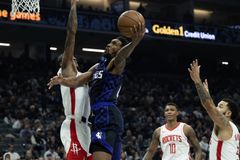 Σαρωτικοί Κινγκς, μεγάλο «διπλό» για Ρόκετς