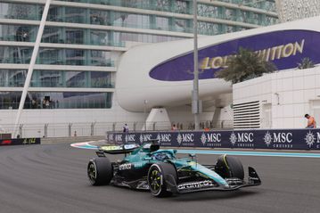 Ο Κρόφορντ ταχύτερος στις δοκιμές του Άμπου Ντάμπι