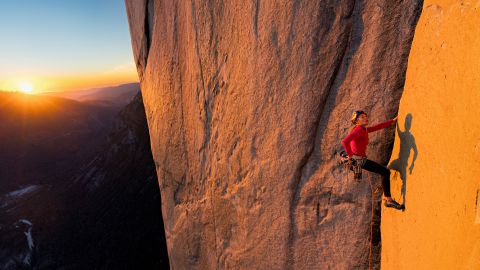 Αθλήτρια της Red Bull η πρώτη που πραγματοποιεί ελεύθερη ανάβαση στη μεγαλύτερη διαδρομή του El Capitan