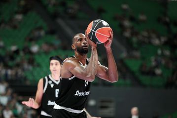 Τζόουνς: «Τώρα ξεκινάνε τα σημαντικά παιχνίδια»