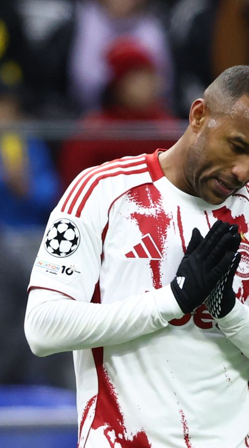 Απίστευτο περιστατικό με τον Ελ Κααμπί: Τράκαρε και κατέληξε να βγάζει σέλφι με την οδηγό