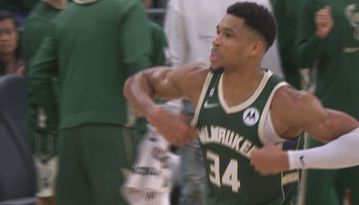 Οι Μπακς «άλωσαν» την Νέα Υόρκη με «διπλό» Γιάννη και ανατροπή (vids)