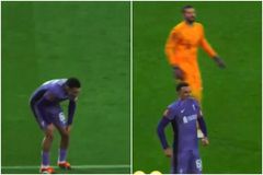 Απίθανος Αλεξάντερ Άρνολντ: Δάγκωνε την φανέλα από τον πόνο αλλά συνέχιζε να παίζει κόντρα στην Άρσεναλ (vids)