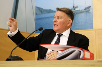 Κούγιας: «Αυτό που έκαναν Καρυπίδης και Μάντζιος είναι βάρβαρη προσβολή προς όλους τους φιλάθλους»