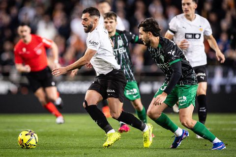 Δεν σηκώνει κεφάλι η Βαλένθια, ήρθε ισόπαλη με την Έλτσε