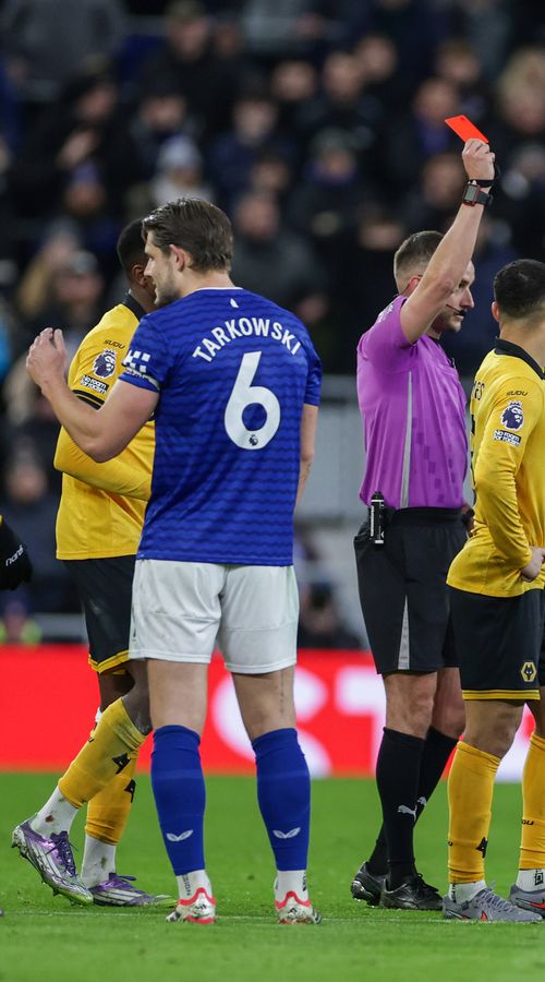 Οι πιο αλλόκοτες κόκκινες κάρτες στην ιστορία της Premier League