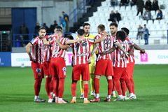 Κύμα αποχωρήσεων στον Πανσερραϊκό - Ποιοι έφυγαν και ποιοι ακολουθούν