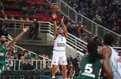 Τζόουνς: «Δεν είχαμε σχεδιάσει έτσι την επίθεση αλλά μετράει η νίκη»