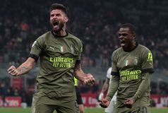 Ανανεώνει για ακόμα ένα χρόνο με τη Μίλαν ο Ζιρού