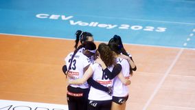 Ο ΠΑΟΚ «καθάρισε» τον Απολλώνιο με 3-0 σετ