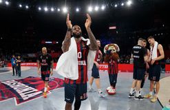 Ο ρέκορντμαν Μίλερ-ΜακΙντάιρ πήρε... σπίτι του για δεύτερη φορά το βραβείο του MVP (vid)