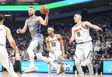 Σαμπόνις εναντίον Γιόκιτς και διασυρμός των πρωταθλητών Νάγκετς στο Σακραμέντο - Ο Βεζένκοφ στο... κόλπο (vid)