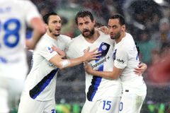 H Ίντερ... κορυφής επικράτησε της Ρόμα στη ματσάρα του «Ολίμπικο»