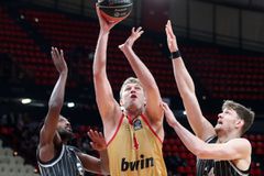 Σούπερ δεύτερο ημίχρονο για τον Ολυμπιακό, μπροστάρης Βεζένκοφ και νίκη επί του ΠΑΟΚ πριν το κύπελλο